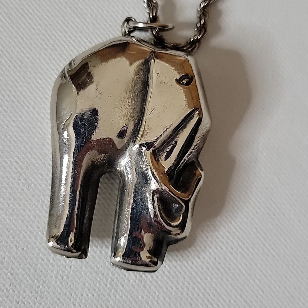 Vintage Sterling Silver 3D Elephant Pendant Necklace